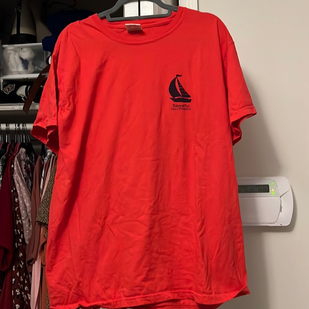 Comfort colors tee